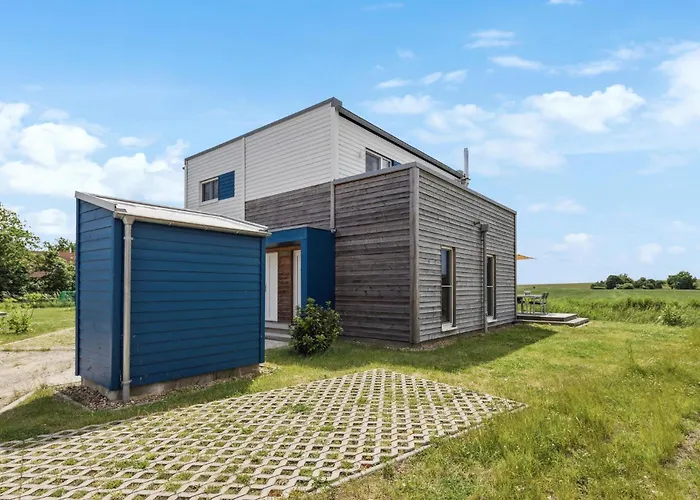 Stunning In With Sauna Tossens