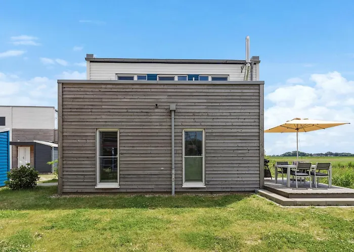 Nyaraló Stunning In With Sauna Tossens